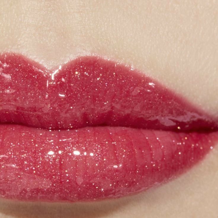 Love It Glitter Lip Gloss - long - Lasting & Waterproof Shine - SHEGLITTARYLove It Glitter Lip Gloss - long - Lasting & Waterproof ShineSHEGLITTARY