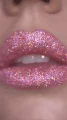 Elmore glitter lip kit with intense berry sparkle and rich pigment – by Sheglittary